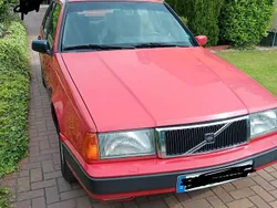 Rot Gebraucht 1993 Volvo 440 Limousine | 3.666 €