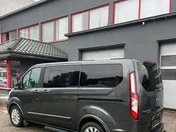 Grau Gebraucht 2018 Ford Transit Custom Van / Kleinbus | 24.950 €