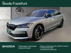 Silber Neu 2025 Skoda Superb SportLine Kombi | 55.980 €