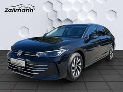 Grenadillschwarz metallic Gebraucht 2024 VW Passat Business Kombi | 33.848 € (Superpreis)