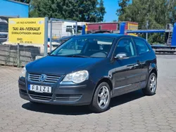 Grau Gebraucht 2005 VW Polo Trendline Limousine | 999 € (Superpreis)