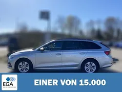 Silber metallic Gebraucht 2021 Skoda Octavia Kombi | 24.150 € (Fairer Preis)