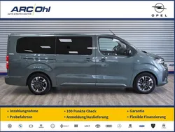 Grau Gebraucht 2024 Opel Zafira Life Van | 39.850 € (Etwas zu teuer)