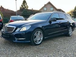 Cavansitblau metalliclack Gebraucht 2012 Mercedes E500 Kombi | 16.950 € (Guter Preis)