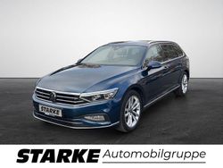 Aquamarinblau metallic Gebraucht 2022 VW Passat Elegance Kombi | 26.650 € (Etwas zu teuer)