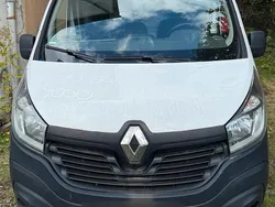 Weiß Gebraucht 2016 Renault Traffic Van / Kleinbus | 4.200 €