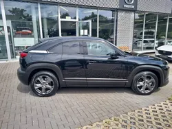 Schwarz Gebraucht 2020 Mazda MX30 Edition SUV | 16.990 € (Etwas zu teuer)