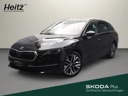 Schwarzmagic perleffekt Gebraucht 2024 Skoda Octavia Selection Kombi | 37.990 € (Etwas zu teuer)