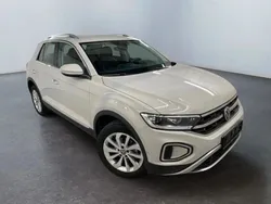 Grau Gebraucht 2024 VW T-Roc Style SUV | 30.949 € (Fairer Preis)
