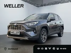 Silber Gebraucht 2024 Toyota RAV4 Hybrid Team SUV | 38.480 € (Superpreis)
