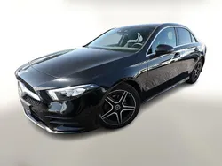 Nachtschwarz Gebraucht 2020 Mercedes A200 AMG line Limousine | 25.786 € (Fairer Preis)