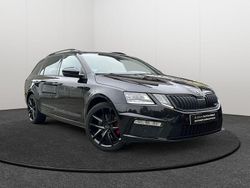 Schwarz Gebraucht 2018 Skoda Octavia RS Kombi | 17.450 € (Fairer Preis)