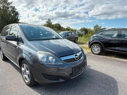 Grau Gebraucht 2010 Opel Zafira Edition Van / Kleinbus | 1.500 € (Fairer Preis)