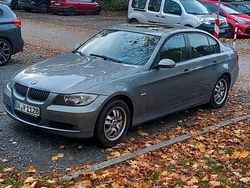 Silber Gebraucht 2005 BMW 318 Limousine | 3.000 € (Fairer Preis)