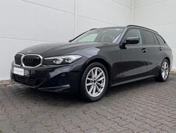 Schwarz uni Gebraucht 2024 BMW 318 Efficient Dynamics Kombi | 26.899 € (Guter Preis)