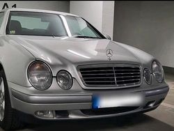 Silber Gebraucht 2000 Mercedes CLK200 Elegance Coupé | 6.400 €