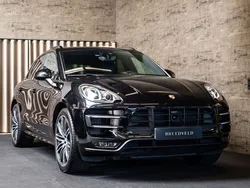 Schwarz Gebraucht 2014 Porsche Macan Turbo SUV | 38.806 € (Fairer Preis)