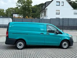 Grün Gebraucht 2015 Mercedes Vito Van / Kleinbus | 11.500 €