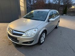 Silber Gebraucht 2008 Opel Astra Edition Kombi | 2.450 € (Fairer Preis)