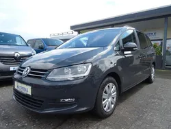 Grau Gebraucht 2015 VW Sharan Van / Kleinbus | 10.790 € (Fairer Preis)
