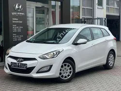 Creamy white / sol Gebraucht 2014 Hyundai i30 Classic Kombi | 6.790 € (Fairer Preis)