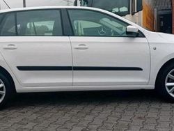 Weiß Gebraucht 2013 Skoda Rapid Limousine | 6.500 € (Superpreis)