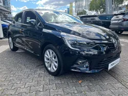 Black pearlschwarz Gebraucht 2021 Renault Clio V Intens Limousine | 14.989 € (Fairer Preis)