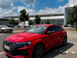 Rot Gebraucht 2024 Audi RS3 Sport Kleinwagen | 61.500 € (Fairer Preis)