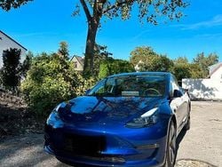 Blau Gebraucht 2022 Tesla Model 3 Limousine | 28.900 € (Fairer Preis)