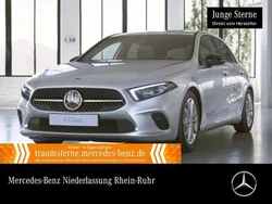 Weiß Gebraucht 2020 Mercedes A180 Night Limousine | 24.990 € (Fairer Preis)