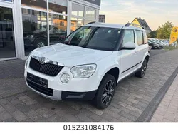 Bila candy/candyweiss Gebraucht 2014 Skoda Yeti Adventure SUV | 6.300 € (Superpreis)