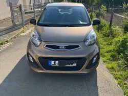 Gelb Gebraucht 2012 Kia Picanto Kleinwagen | 5.800 € (Fairer Preis)