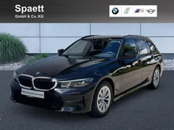 Schwarz ii Gebraucht 2021 BMW 320 Advantage Kombi | 28.300 € (Guter Preis)