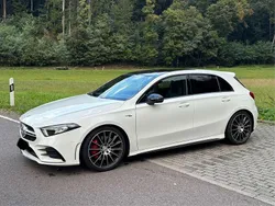 Weiß Gebraucht 2021 Mercedes A35 AMG AMG Limousine | 36.900 € (Fairer Preis)