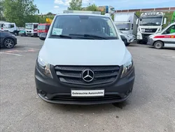 Weiß, weiß Gebraucht 2018 Mercedes Vito Van / Kleinbus | 13.361 €
