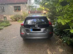 Grau Gebraucht 2022 Nissan Leaf N-Connecta Kleinwagen | 19.000 € (Fairer Preis)