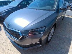 Graphitegrau metallic Gebraucht 2025 Skoda Octavia Selection Limousine | 26.840 € (Superpreis)