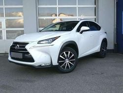 Weiß metallic Gebraucht 2015 Lexus NX200t Executive Line SUV | 25.740 €