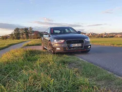 Grau Gebraucht 2013 Audi A4 S-Line Kombi | 14.999 € (Teuer)