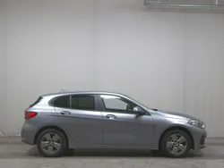Grau Gebraucht 2022 BMW 118 Advantage Kleinwagen | 16.980 € (Guter Preis)