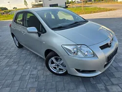 Silber Gebraucht 2008 Toyota Auris Team Kleinwagen | 5.100 € (Fairer Preis)