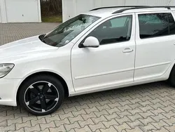 Weiß Gebraucht 2010 Skoda Octavia Ambiente Kombi | 4.600 € (Guter Preis)