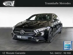 Schwarz (nachtschwarz unilack) Gebraucht 2021 Mercedes A180 AMG Limousine | 25.650 € (Guter Preis)