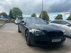 Blau Gebraucht 2013 BMW 740 M Sport Limousine | 16.100 € (Guter Preis)