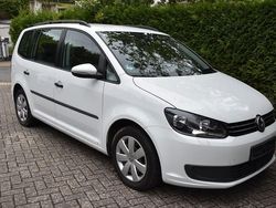 Weiß Gebraucht 2014 VW Touran Van / Kleinbus | 4.990 € (Fairer Preis)