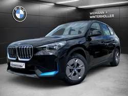 Schwarz Gebraucht 2023 BMW iX1 Shadowline SUV | 38.780 € (Fairer Preis)