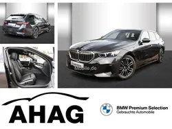 Grau Gebraucht 2024 BMW 540 M Sport Kombi | 66.990 €
