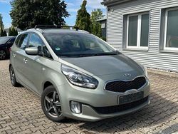 Silber Gebraucht 2014 Kia Carens Edition 7 Van / Kleinbus | 3.299 €