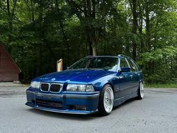 Blau Gebraucht 1999 BMW 318 M Sport Kombi | 6.000 €