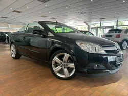 Schwarz Gebraucht 2009 Opel Astra Cabriolet Cabrio | 6.990 € (Etwas zu teuer)